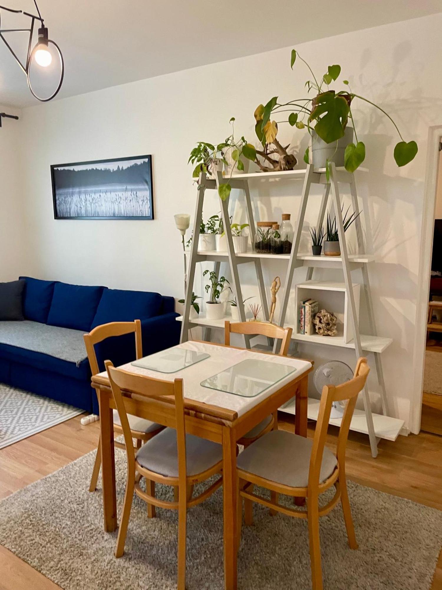 Cozy Self Check-In Apartment In Vibrant Ruzinov Area, Komarnicka 42, Bratislava Exterior foto